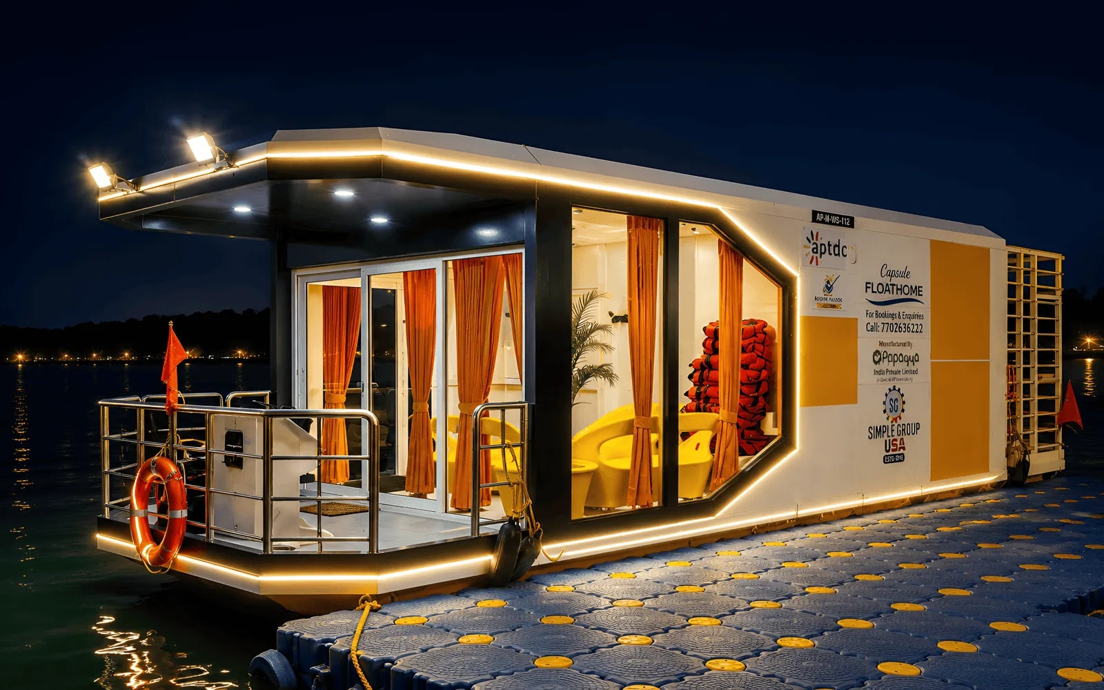 Capsule Float Home