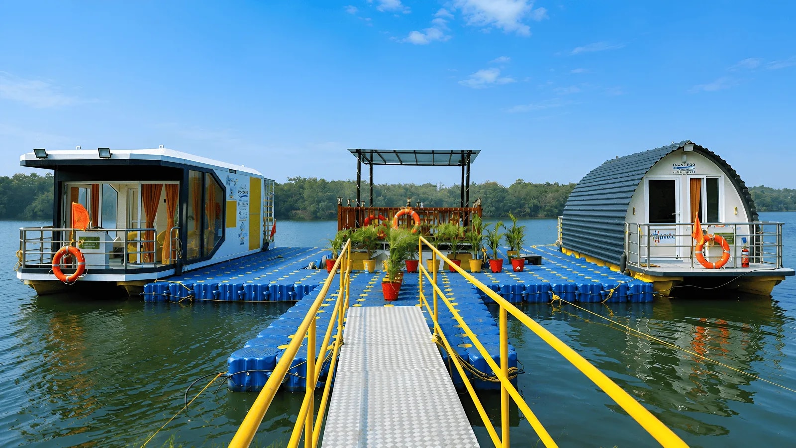 Stay on the water. Dine on the water. Make memories.